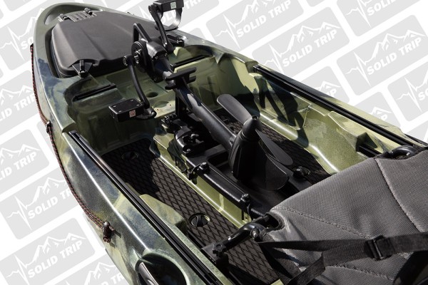 Kajak wędkarski SHARK SolidTrip z napędem pedałowym