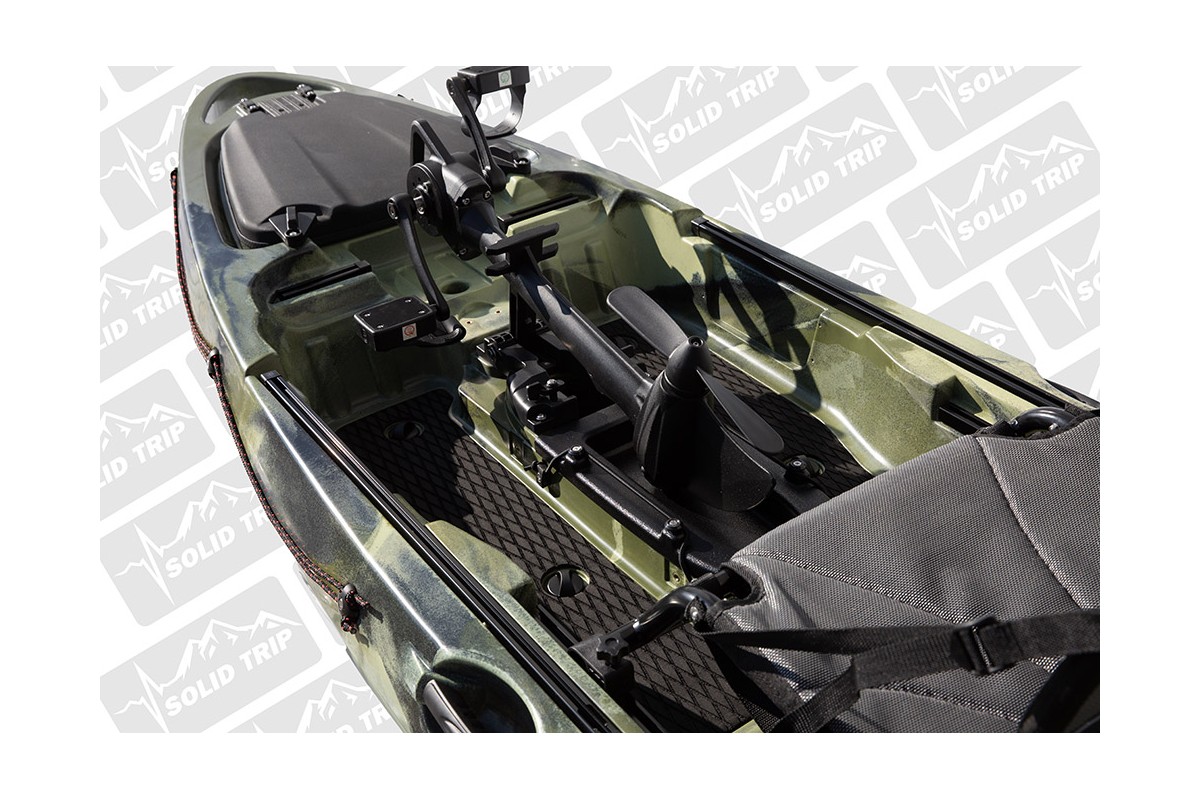 Kajak wędkarski SHARK SolidTrip z napędem pedałowym