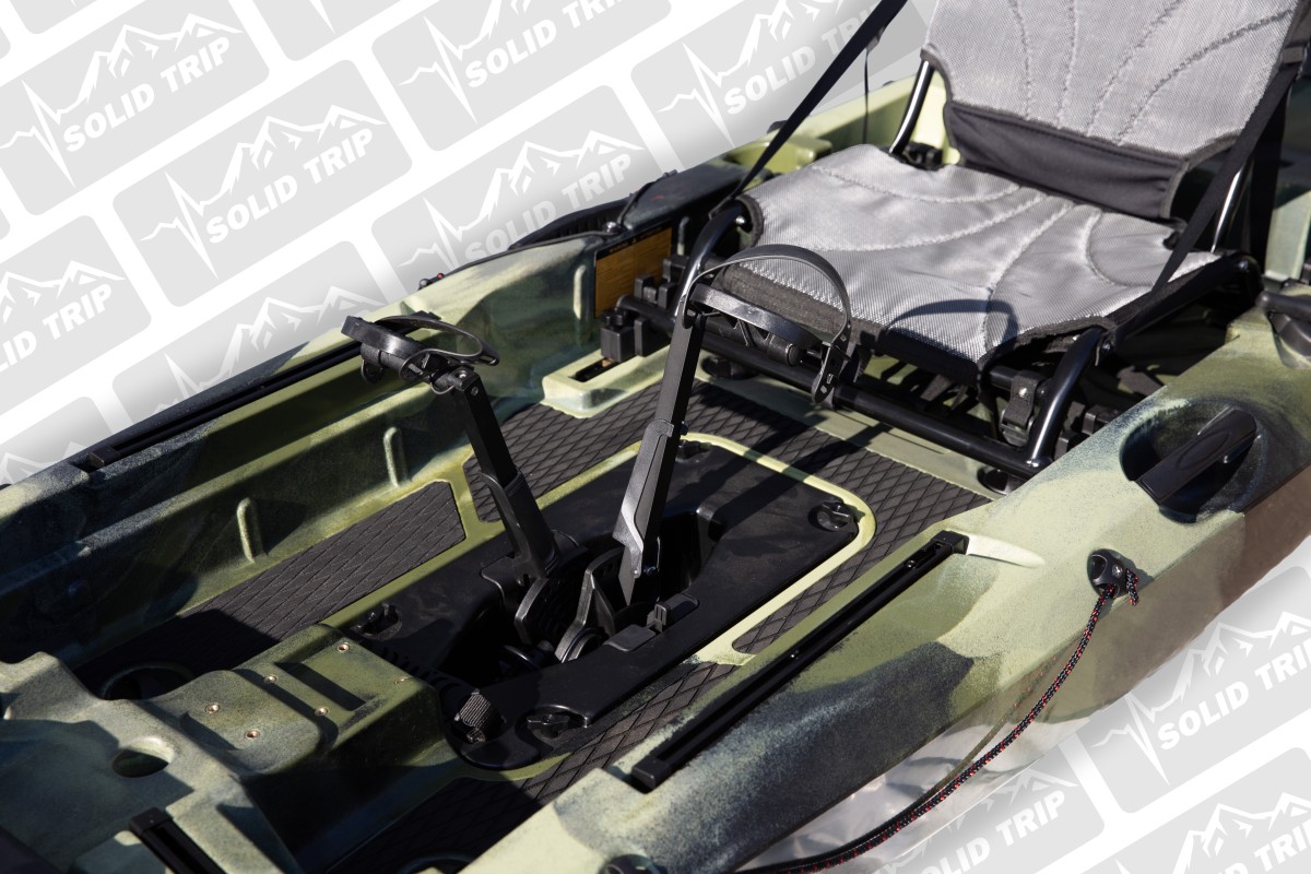 Kajak wędkarski PIKE SolidTrip jednoosobowy z napędem płetwowym