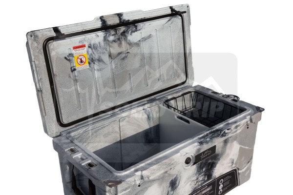 Skrzynia izotermiczna SolidTrip 110 z deską do krojenia i koszykiem - 104l