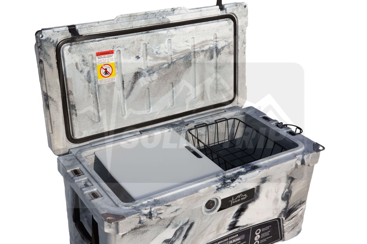 Skrzynia izotermiczna SolidTrip 110 z deską do krojenia i koszykiem - 104l