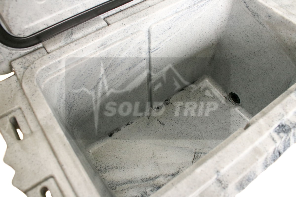 Skrzynia izotermiczna z akcesoriami 19L