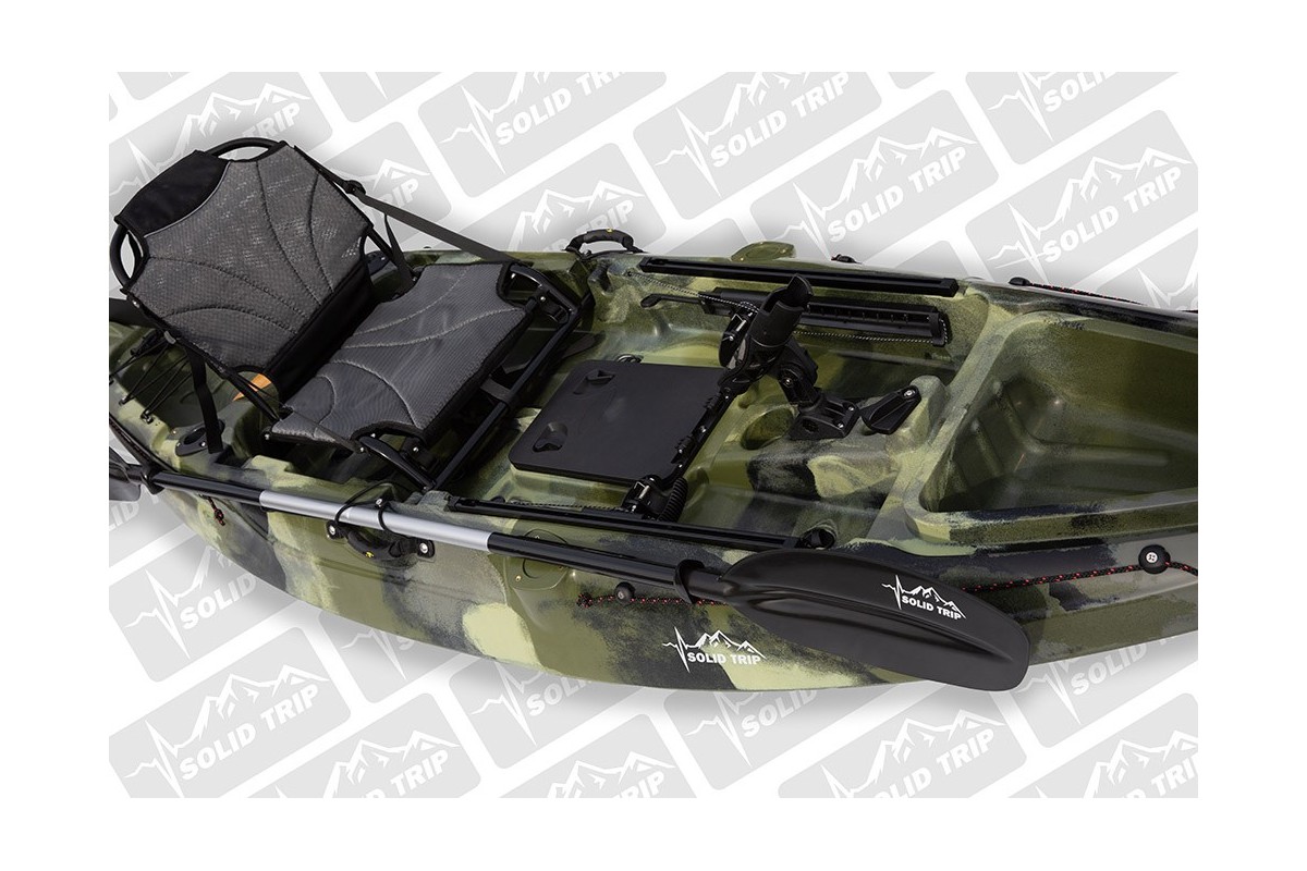 Kajak wędkarski CARP SolidTrip ze sterowaniem pedałowym
