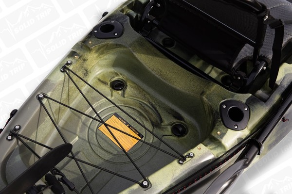 Kajak wędkarski CARP SolidTrip ze sterowaniem pedałowym